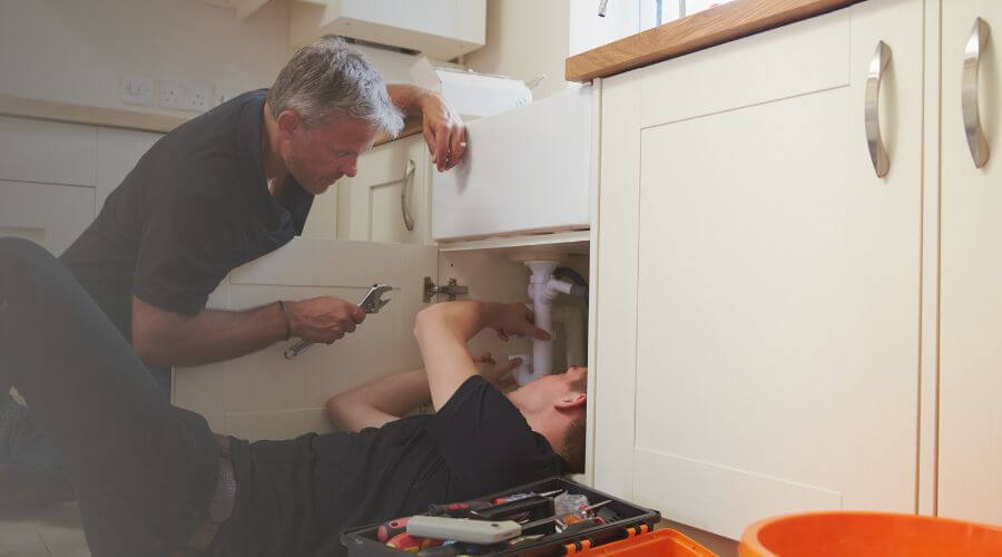 Local annual plumbing maintenance in Davenport, IA